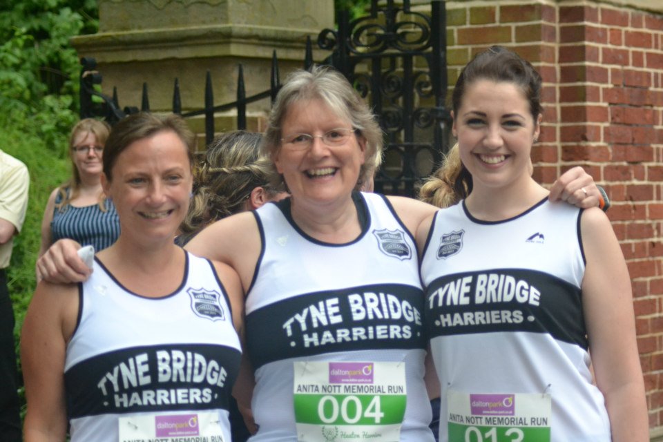 (l-r) Sue, Jessica & Emma